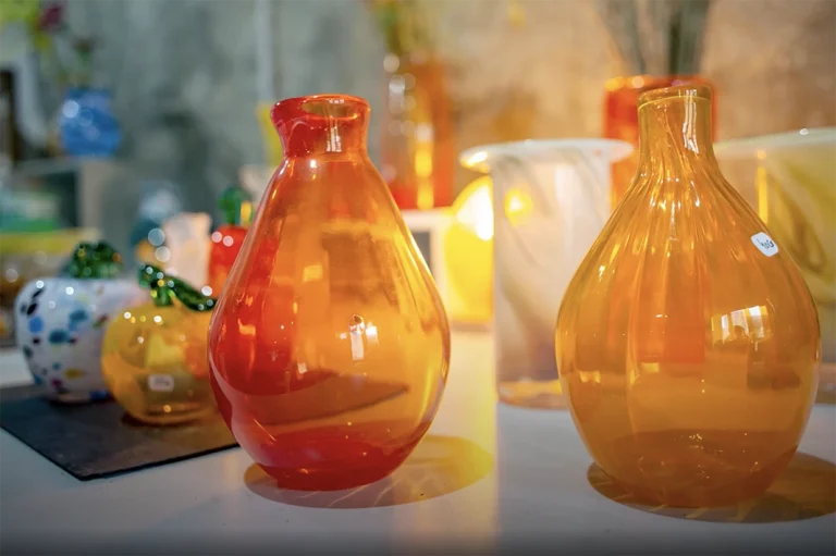 Photo de quelques réalisation en verre de Floriane Tourrilhes